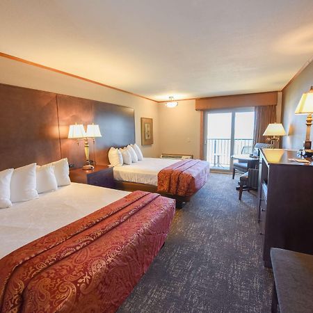 Best Western Plus Dockside Waterfront Inn Mackinaw City Esterno foto