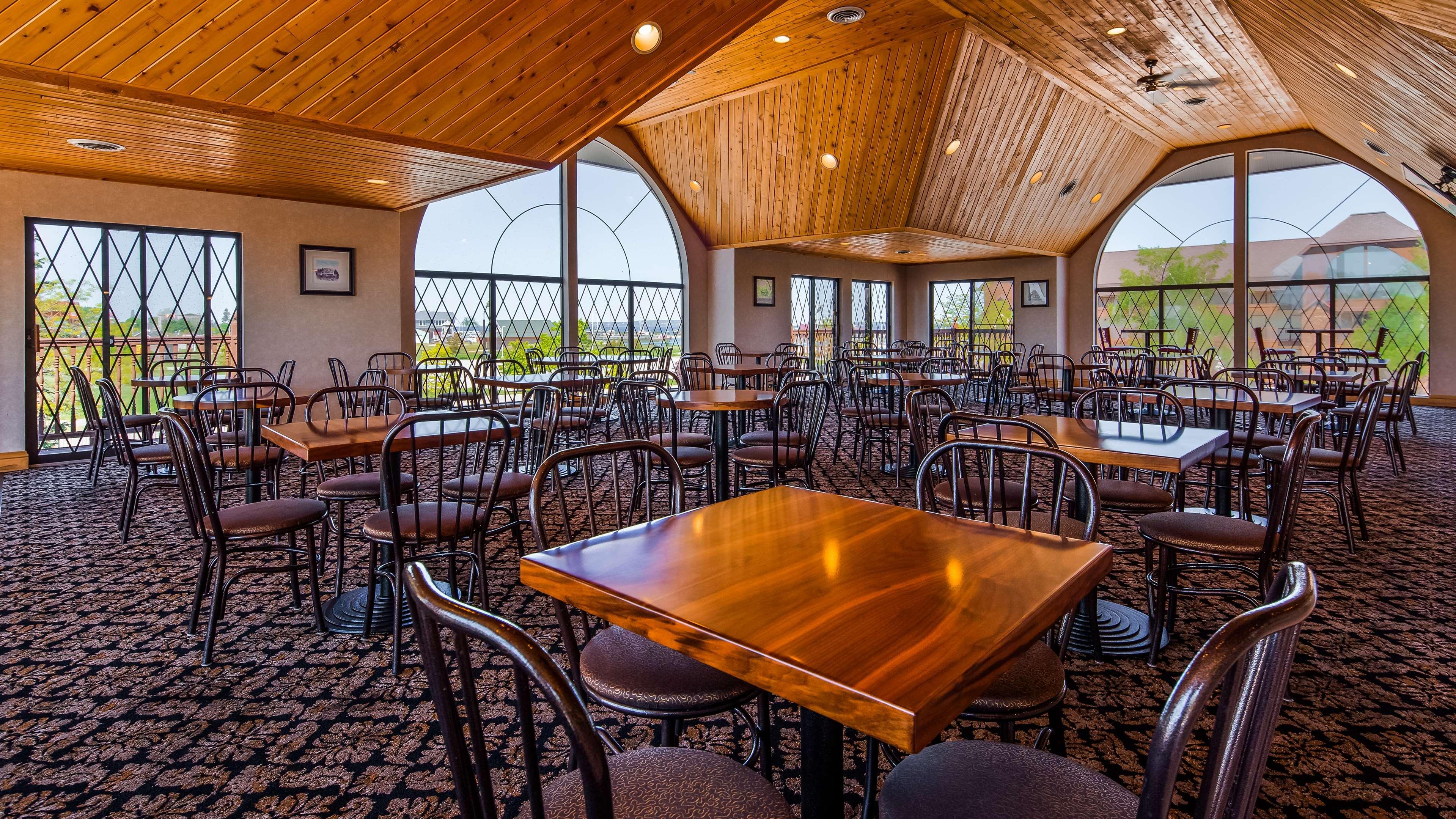 Best Western Plus Dockside Waterfront Inn Mackinaw City Esterno foto
