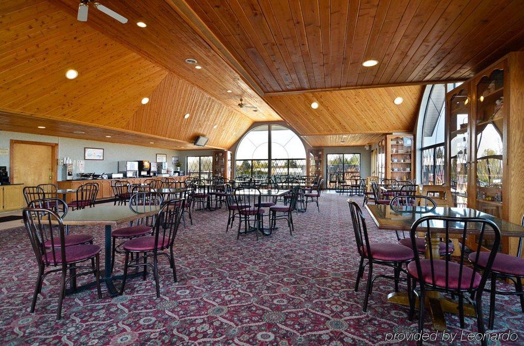 Best Western Plus Dockside Waterfront Inn Mackinaw City Esterno foto