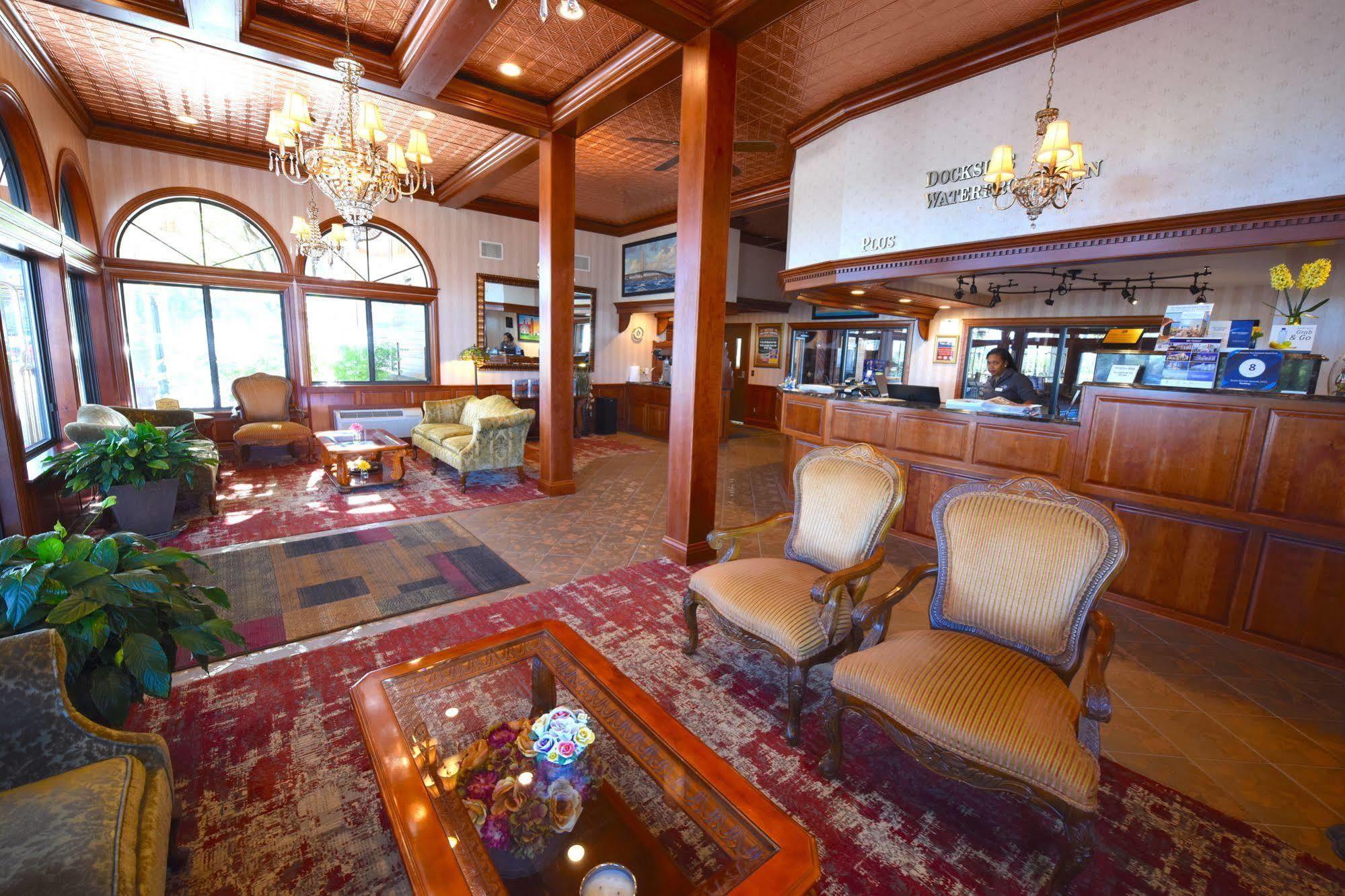 Best Western Plus Dockside Waterfront Inn Mackinaw City Esterno foto