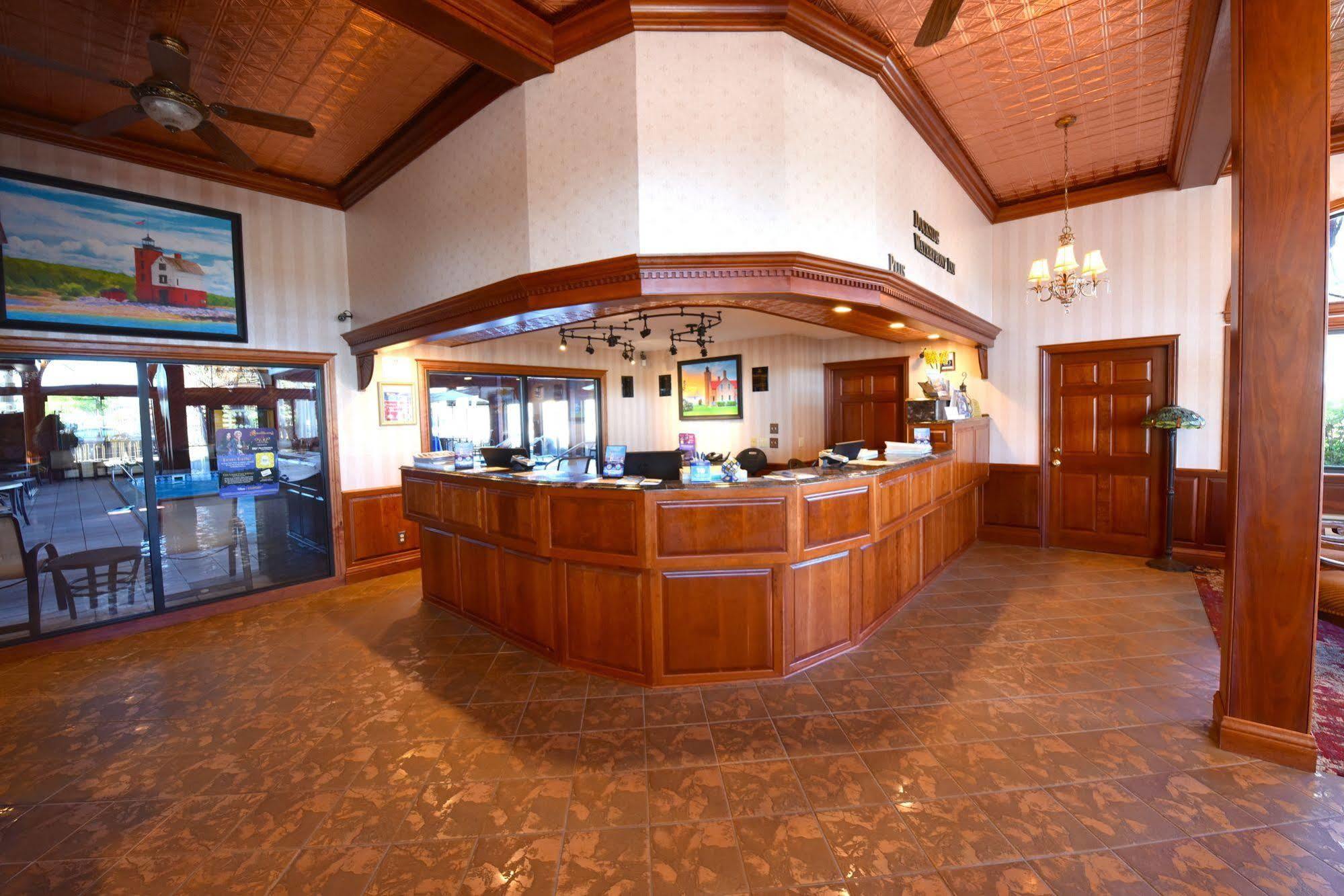 Best Western Plus Dockside Waterfront Inn Mackinaw City Esterno foto