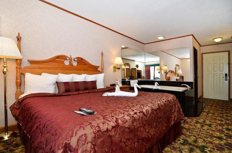 Best Western Plus Dockside Waterfront Inn Mackinaw City Servizi foto